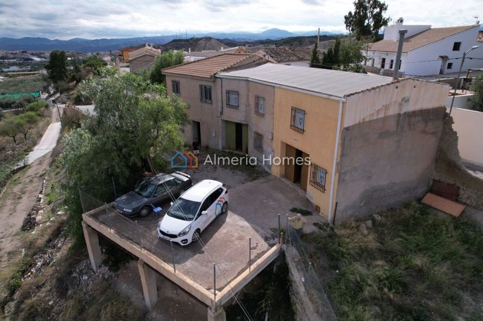 Image No.1-7 Bed Country House for sale