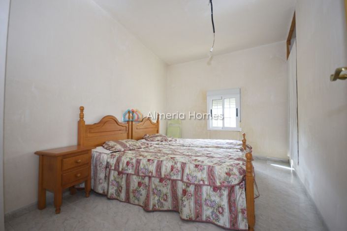 Image No.12-7 Bed Country House for sale