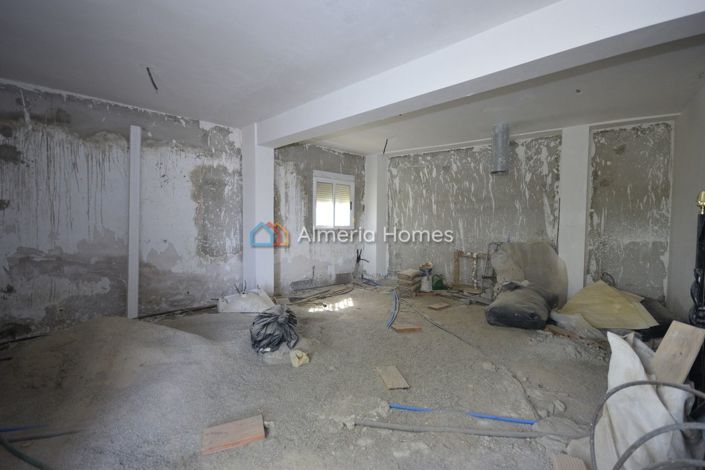 Image No.17-7 Bed Country House for sale