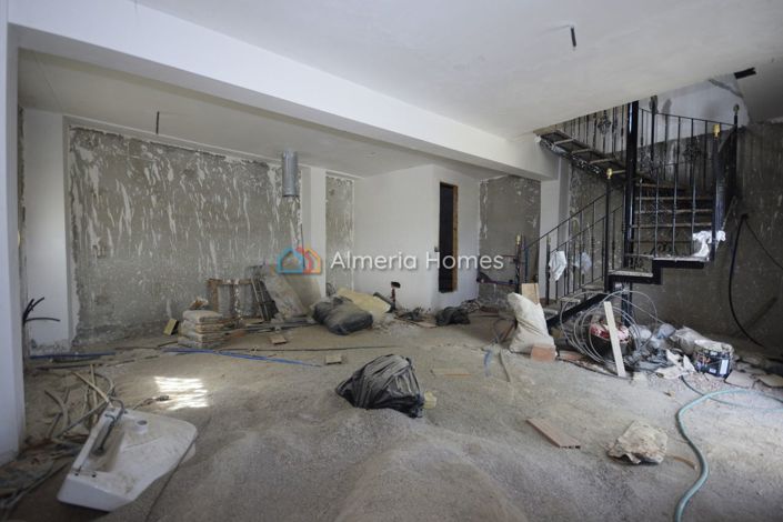 Image No.18-7 Bed Country House for sale