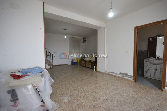 Image No.3-7 Bed Country House for sale