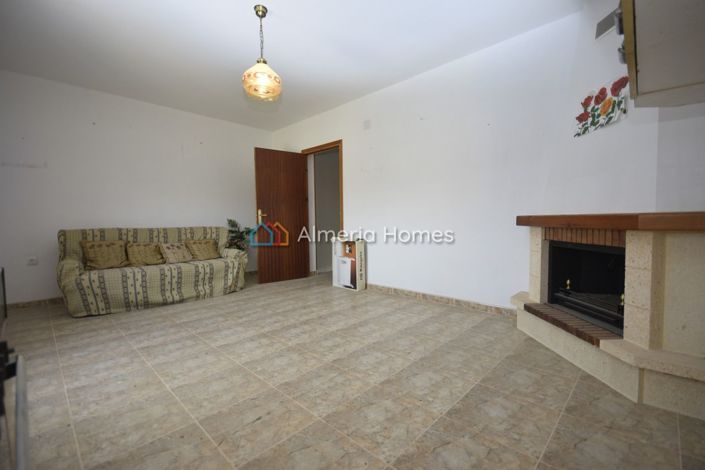 Image No.8-7 Bed Country House for sale