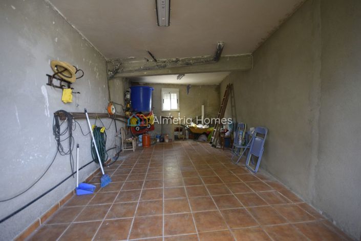 Image No.9-7 Bed Country House for sale