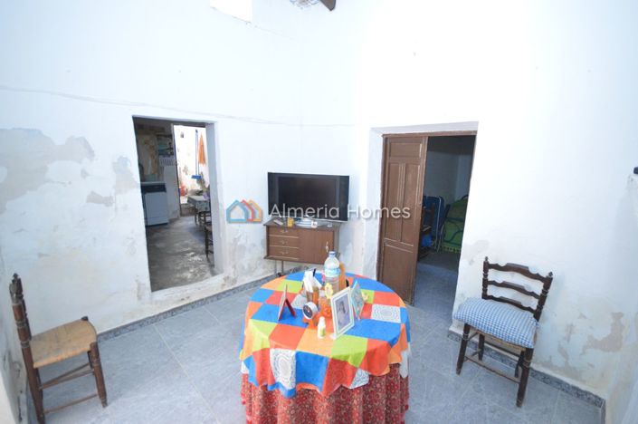 Image No.5-3 Bed Country House for sale