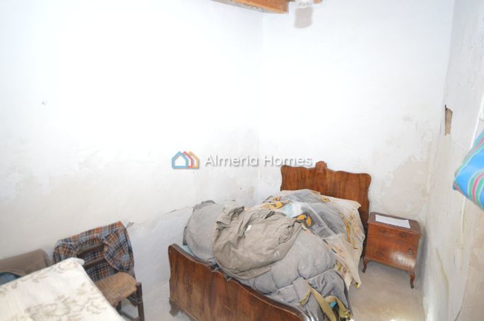 Image No.9-3 Bed Country House for sale