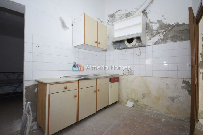 Image No.14-4 Bed Country House for sale