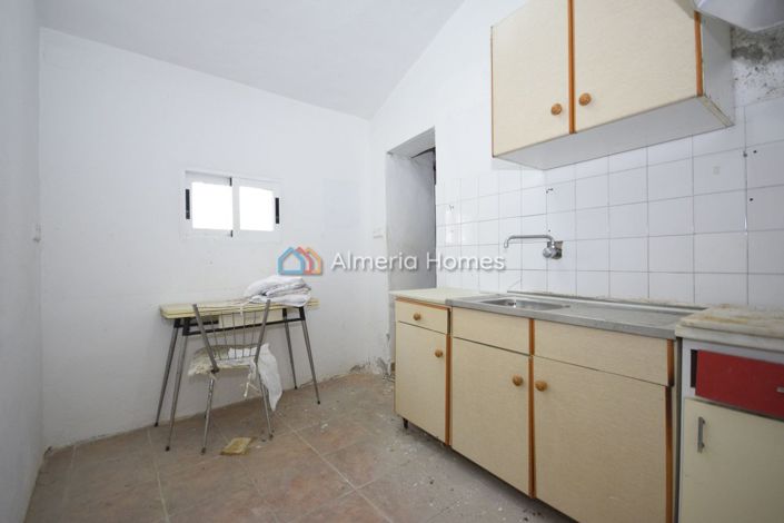 Image No.15-4 Bed Country House for sale