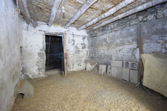 Image No.21-4 Bed Country House for sale