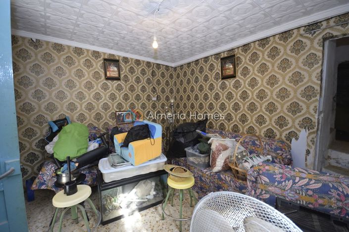 Image No.5-4 Bed Country House for sale