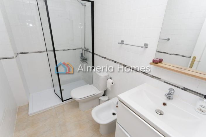 Image No.15-2 Bed Apartment for sale