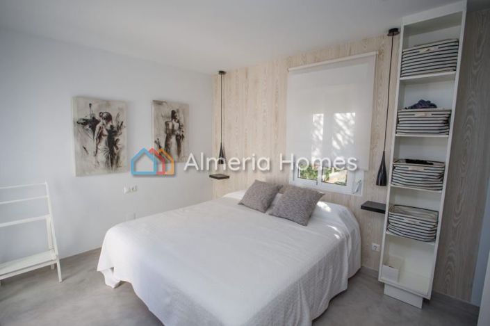 Image No.13-3 Bed Villa for sale