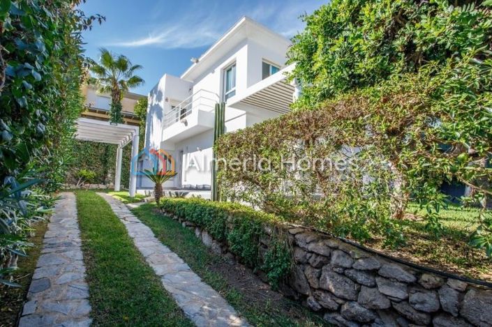 Image No.2-3 Bed Villa for sale