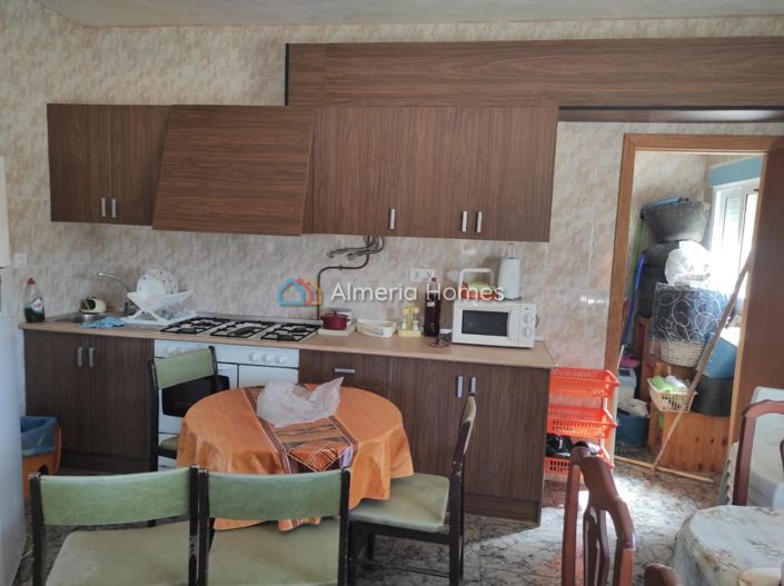 Image No.4-2 Bed Country House for sale