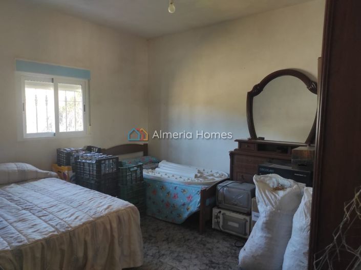 Image No.6-2 Bed Country House for sale