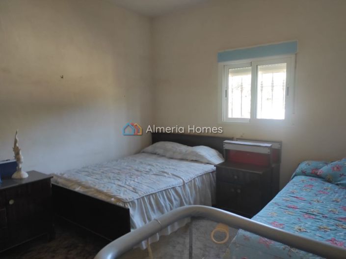 Image No.7-2 Bed Country House for sale