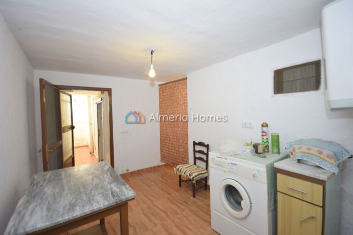 Image No.6-4 Bed Townhouse for sale