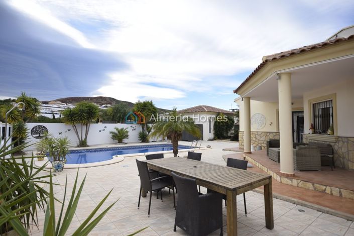 Image No.8-Villa de 4 chambres à vendre à Arboleas