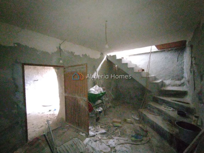 Image No.17-4 Bed Village House for sale