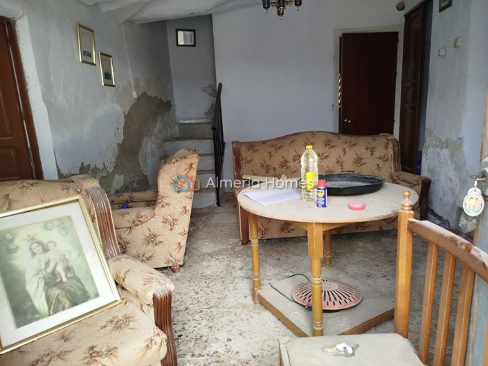 Image No.2-4 Bed Village House for sale