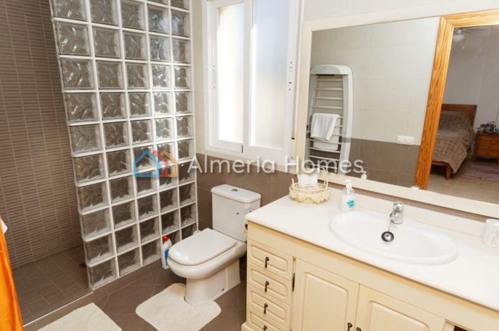 Image No.14-4 Bed Villa for sale