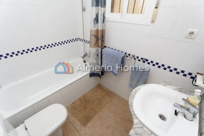 Image No.18-4 Bed Villa for sale