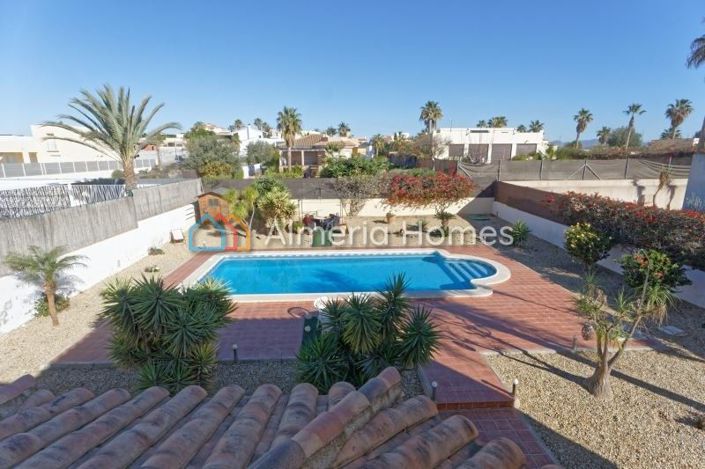 Image No.3-4 Bed Villa for sale