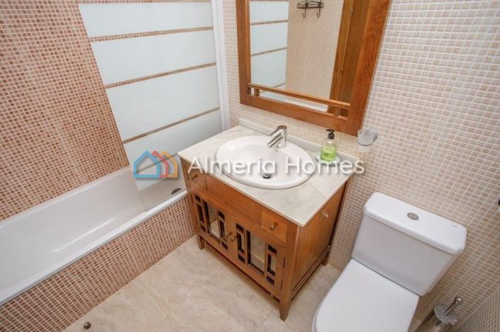 Image No.10-2 Bed Apartment for sale