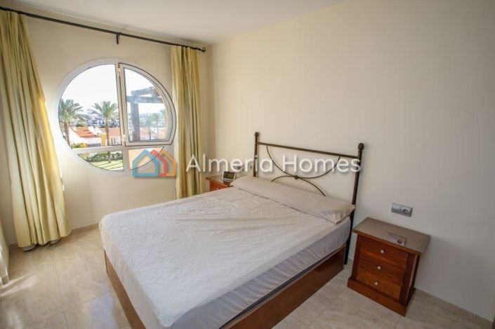 Image No.5-2 Bed Apartment for sale