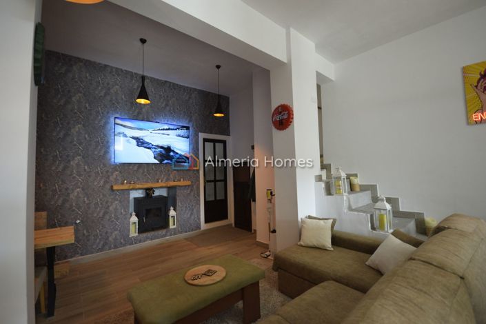 Image No.4-3 Bed Townhouse for sale