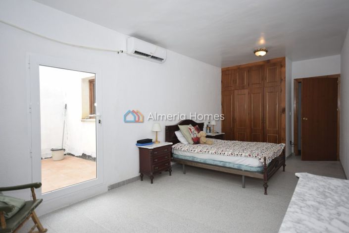 Image No.14-5 Bed Village House for sale