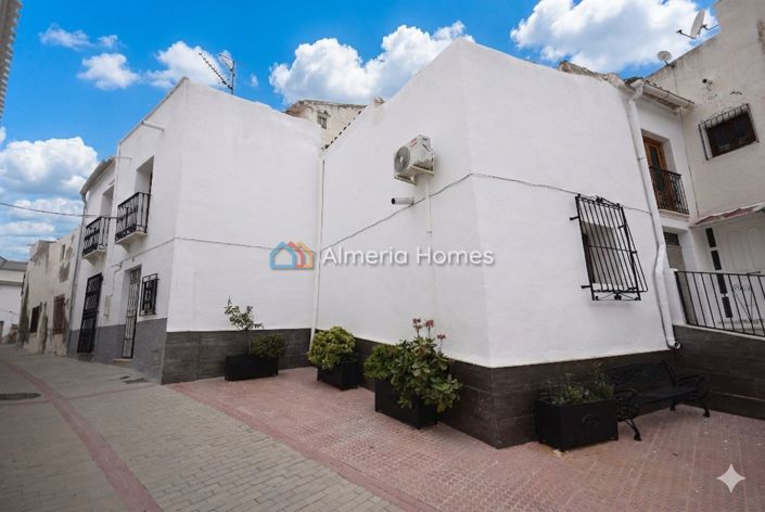 Image No.3-5 Bed Village House for sale