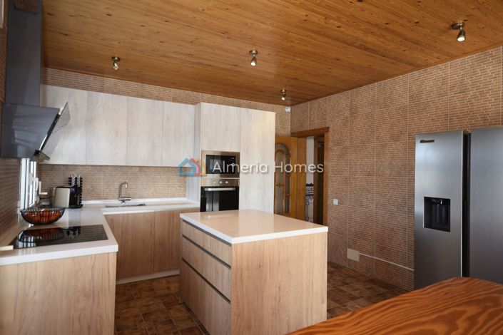 Image No.18-4 Bed Villa for sale