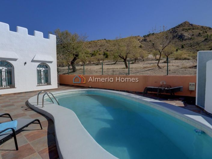 Image No.4-4 Bed Villa for sale