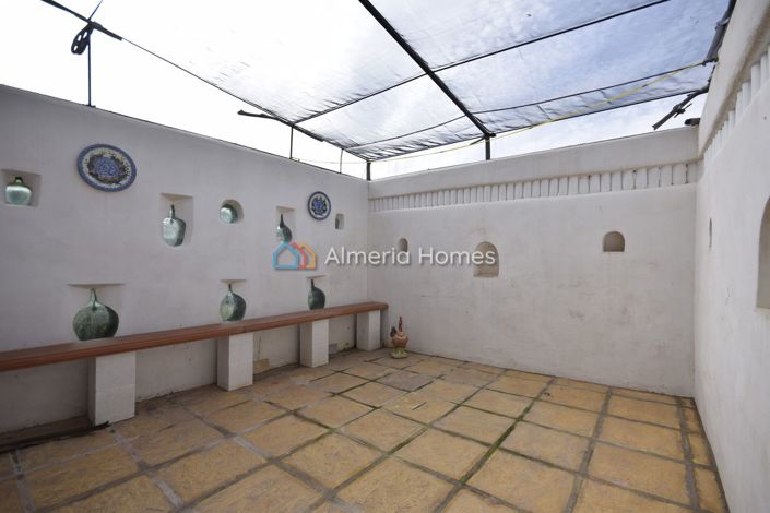 Image No.12-2 Bed Country House for sale