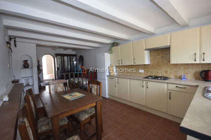 Image No.5-2 Bed Country House for sale