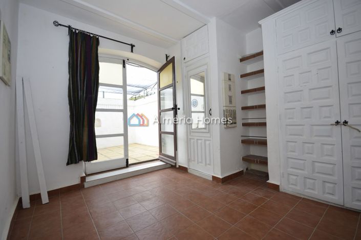 Image No.9-2 Bed Country House for sale