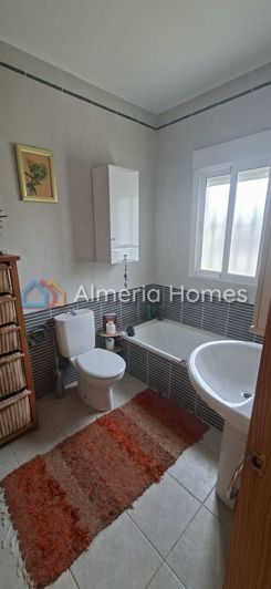 Image No.17-3 Bed Villa for sale