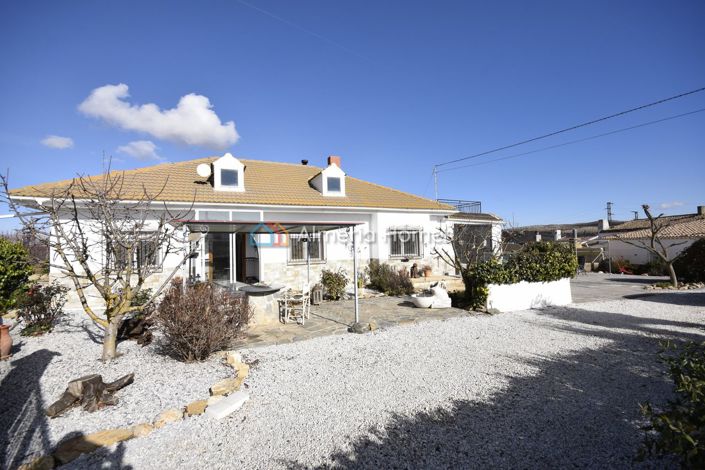 Image No.3-4 Bed Villa for sale