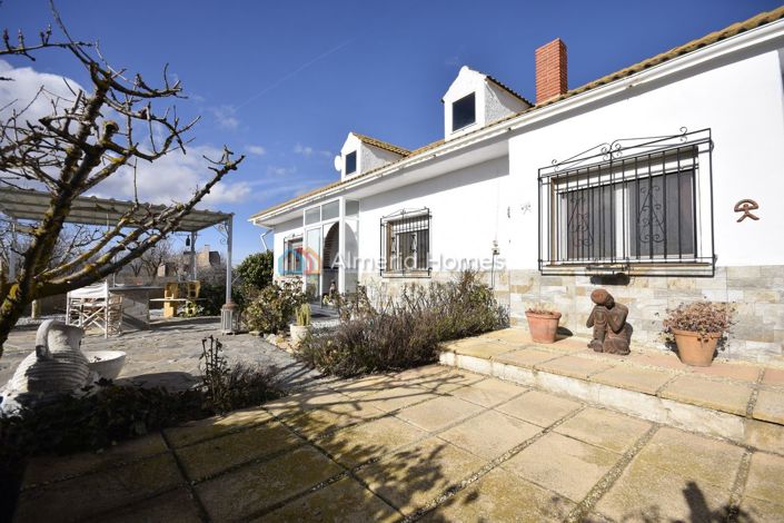 Image No.8-4 Bed Villa for sale