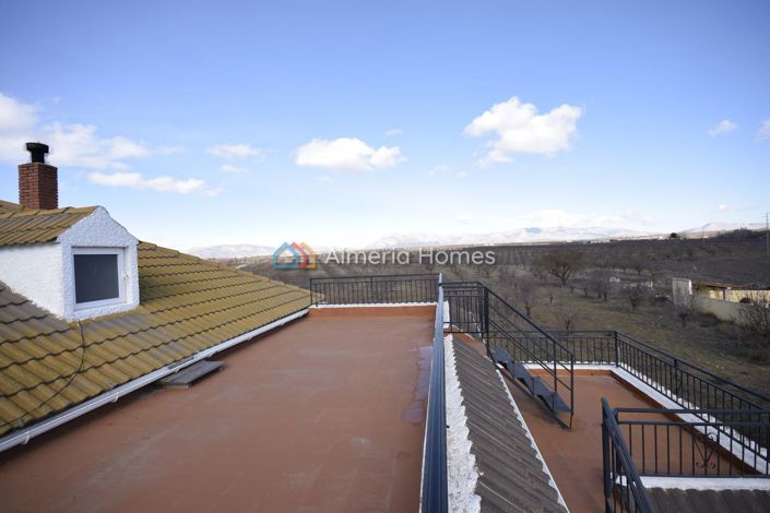 Image No.10-4 Bed Villa for sale