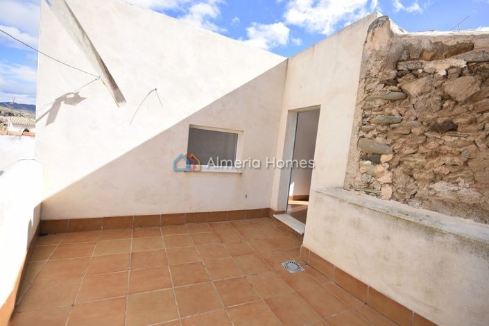 Image No.23-3 Bed Townhouse for sale