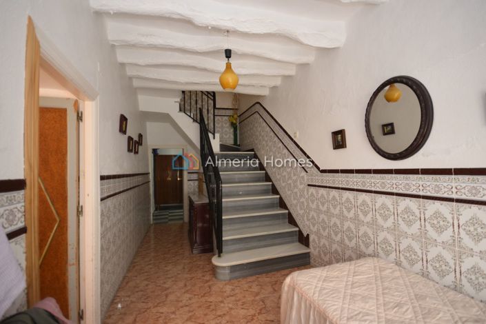 Image No.6-3 Bed Townhouse for sale