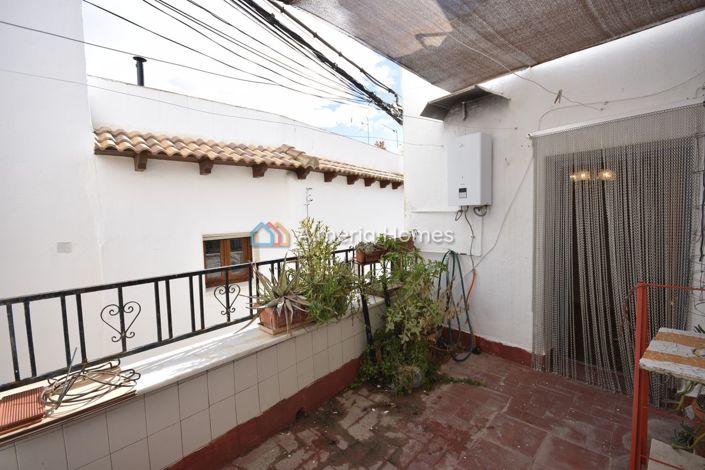 Image No.16-3 Bed Townhouse for sale