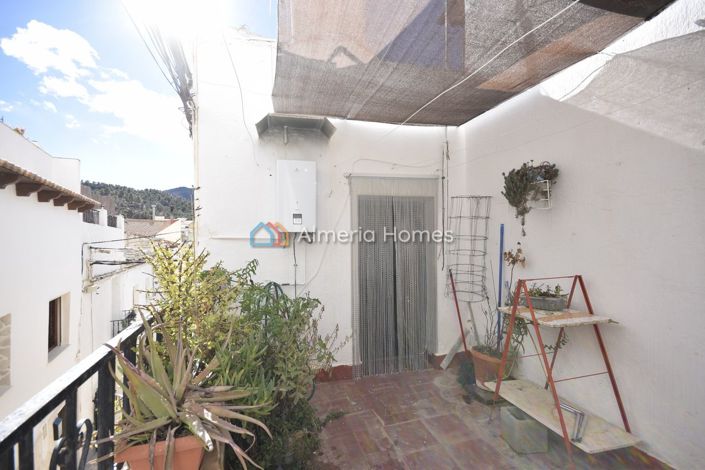 Image No.17-3 Bed Townhouse for sale