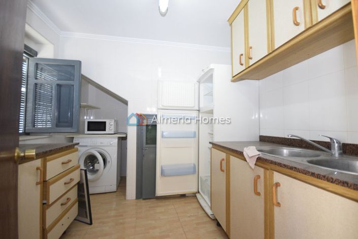 Image No.4-3 Bed Townhouse for sale