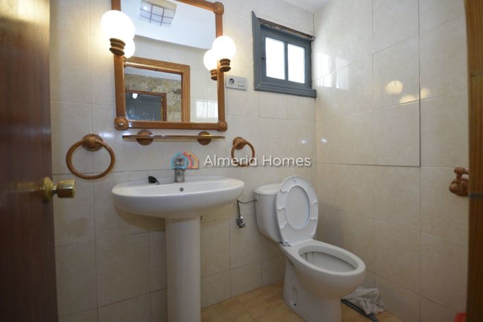 Image No.6-3 Bed Townhouse for sale