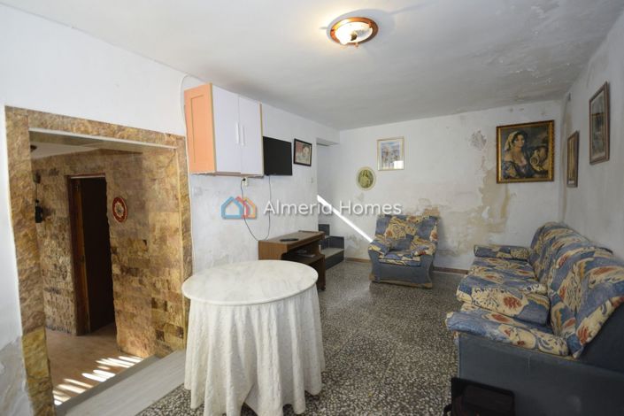 Image No.8-3 Bed Townhouse for sale