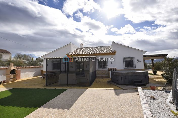 Image No.14-4 Bed Villa for sale