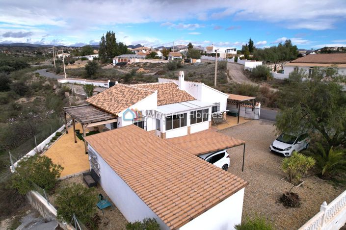 Image No.3-4 Bed Villa for sale