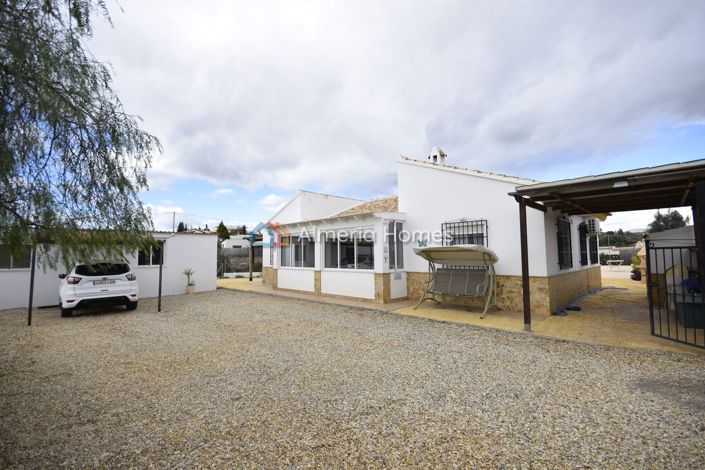 Image No.5-4 Bed Villa for sale